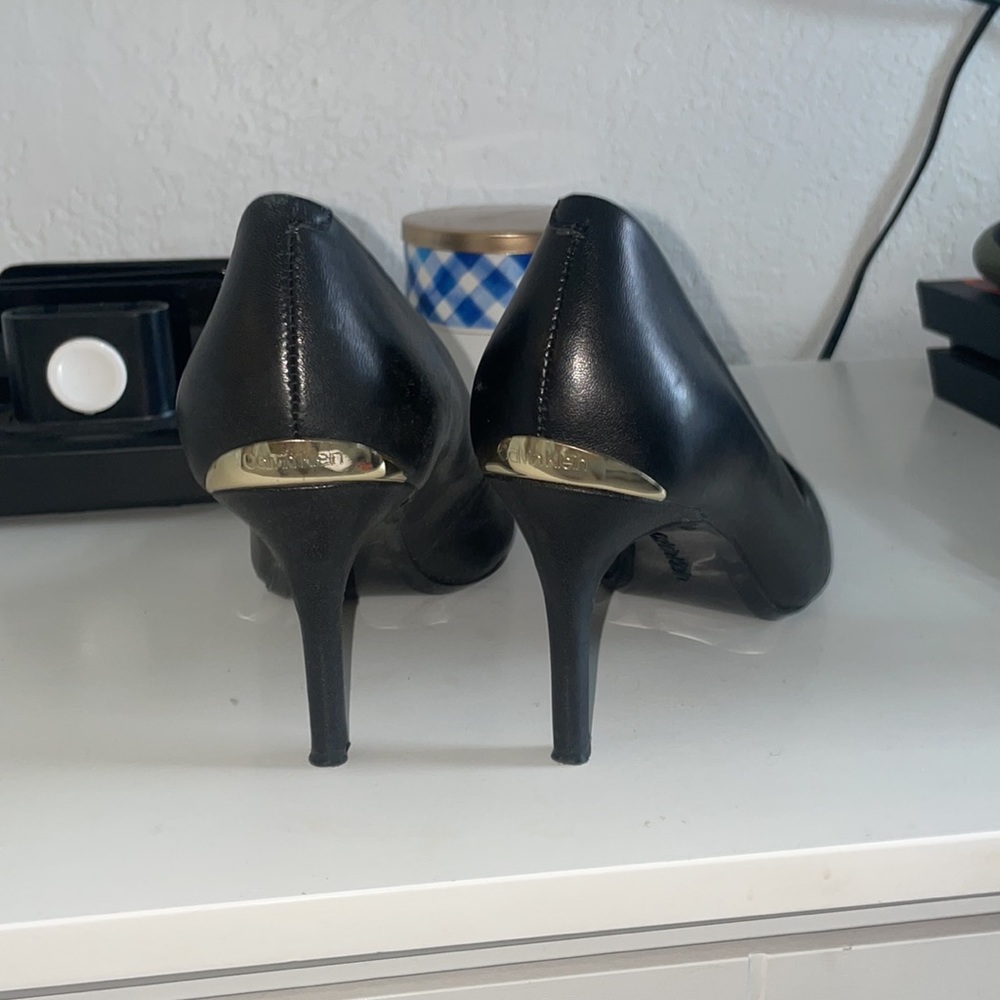 Heels - Picture 3 of 3